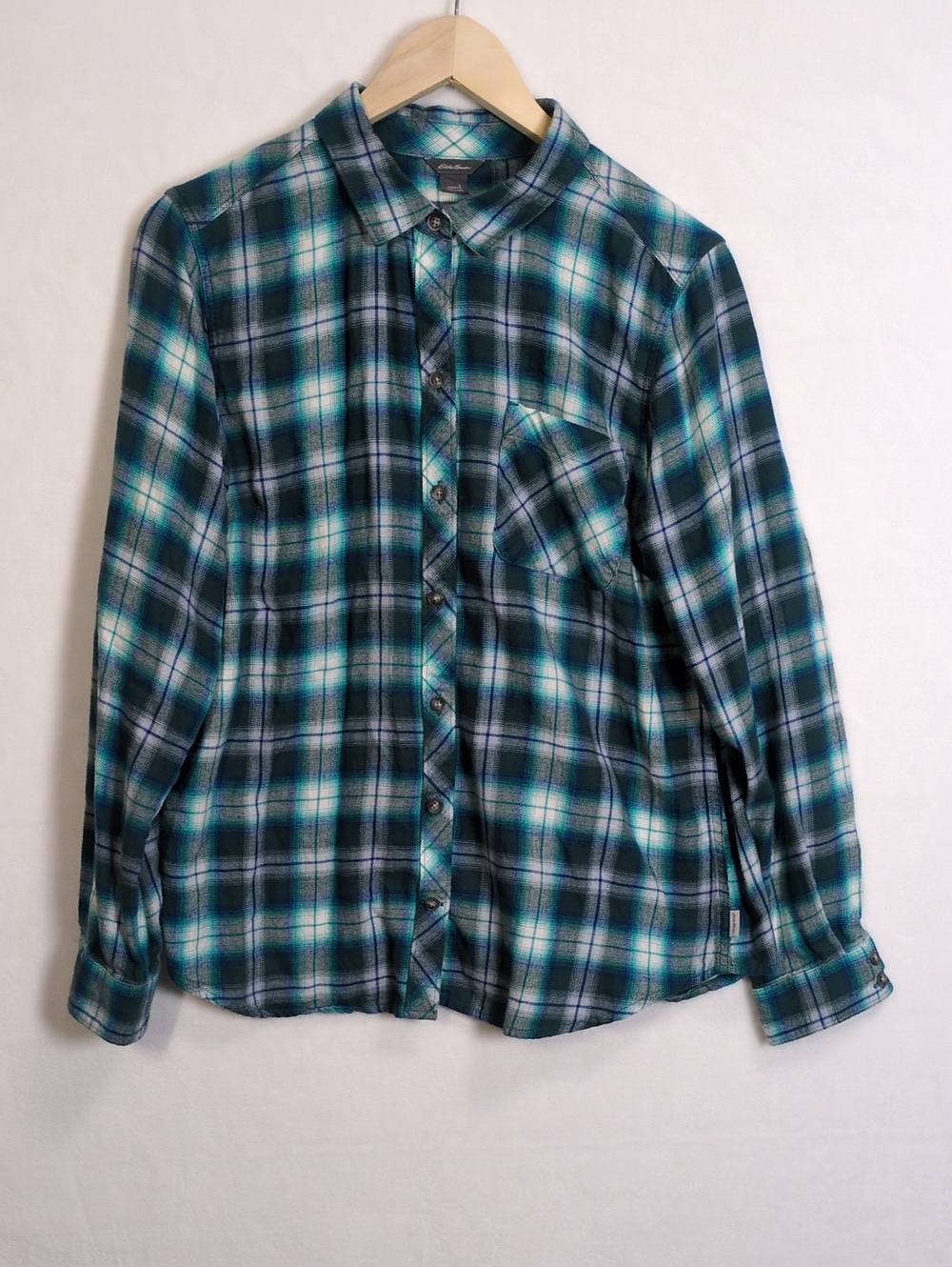 Eddie Bauer Women’s Large Green Blue Plaid 100% Cotton Long Sleeve Flannel Shirt